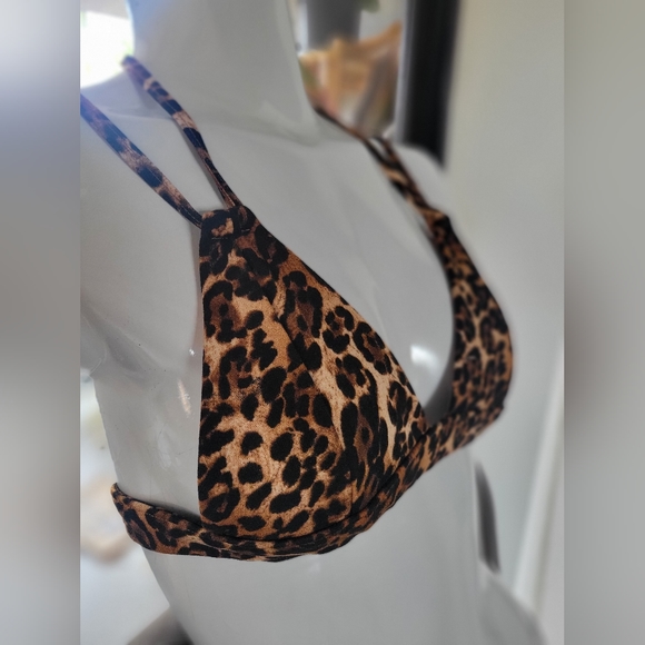 Leopard Print Bikini Top - Picture 2 of 3